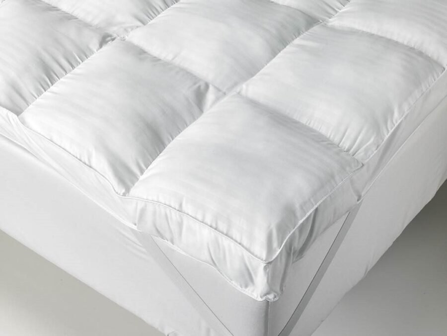 Microfiber Mattress Padding/Topper (White, 72" X 78" / 6 X 6.5 Feet) - Image 2